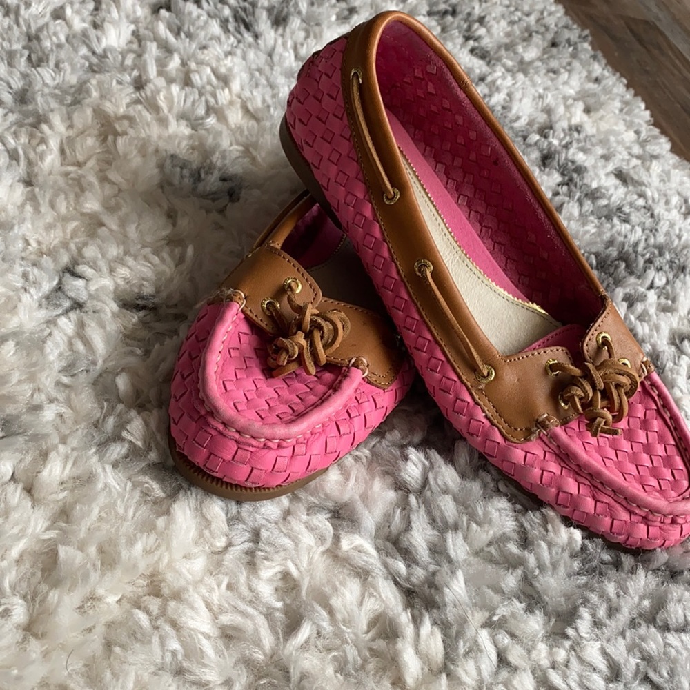 Pink sperry’s